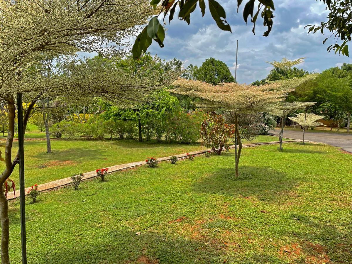 Birds Resort Hambantota Kültér fotó