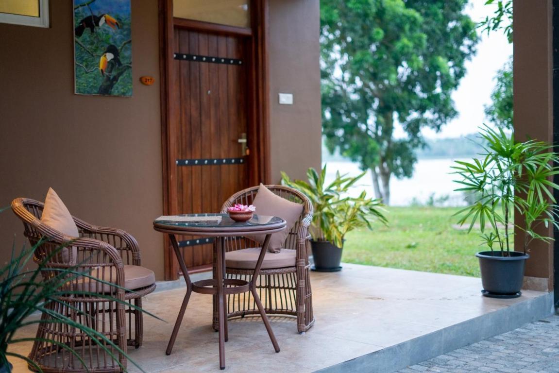 Birds Resort Hambantota Kültér fotó